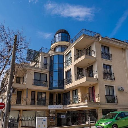 Minimalistic 1Br Flat With A Parking Spot Apartamento Varna Exterior foto