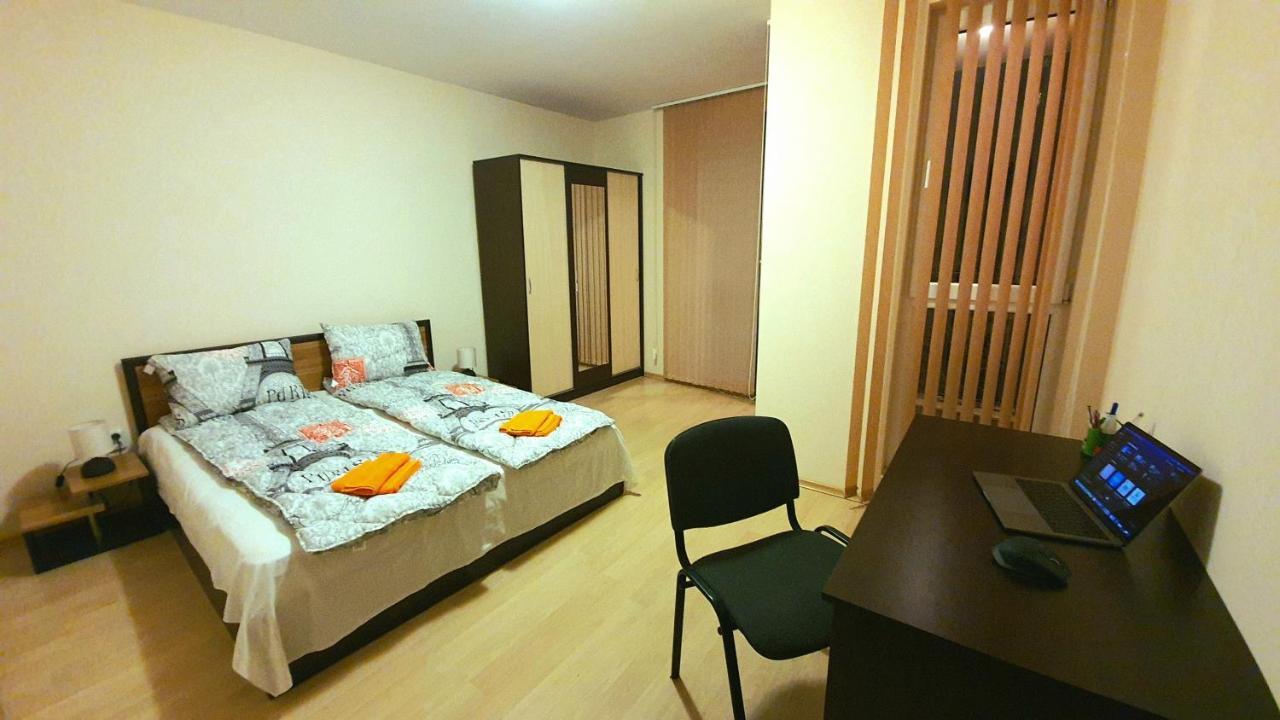Minimalistic 1Br Flat With A Parking Spot Apartamento Varna Exterior foto