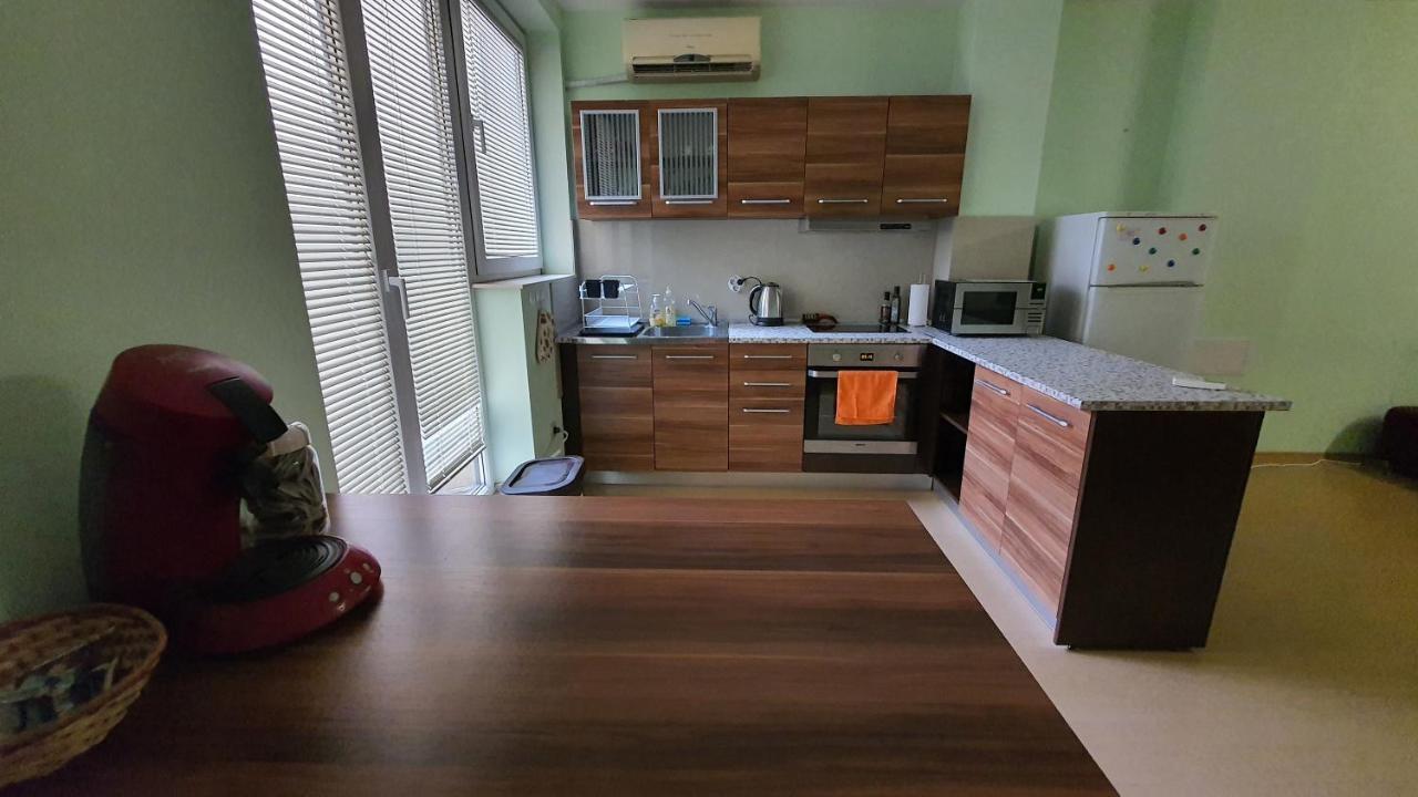 Minimalistic 1Br Flat With A Parking Spot Apartamento Varna Exterior foto